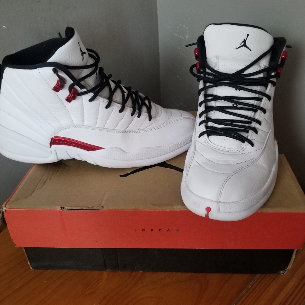 Air Jordan 12 retro
